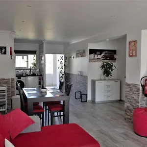 Albufeirasun, Arrive As A Guest Leave As A Friend. Apartamento